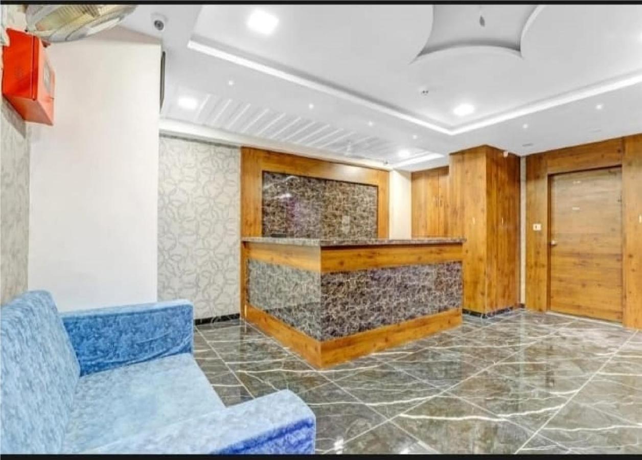 Lux Hotel 3*