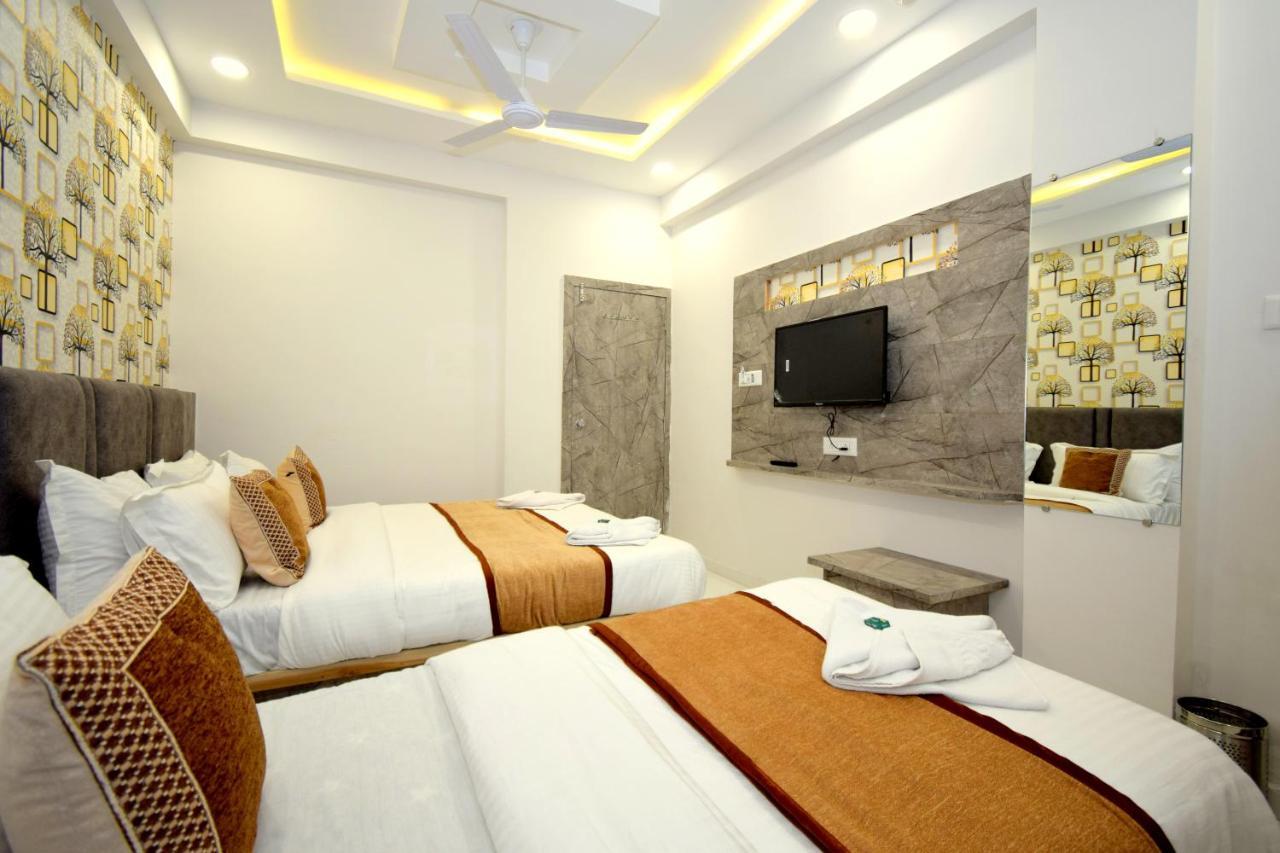A1 Vastrapur Hotel 3*
