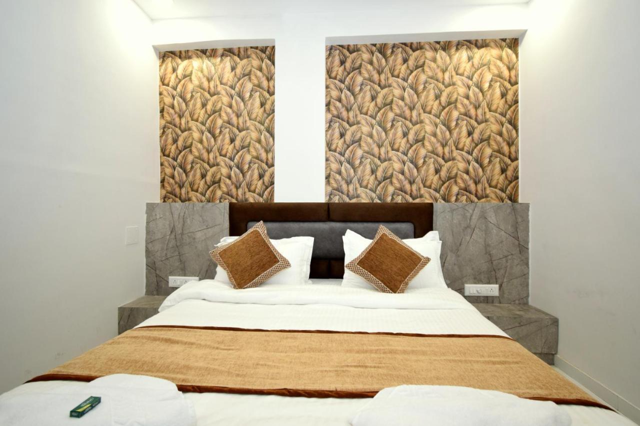A1 Vastrapur Hotel 3*