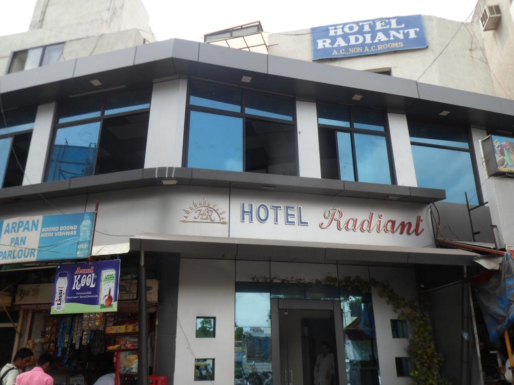 Hotel Radiant *