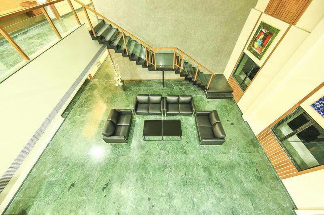 Hotel Fabhotel Flora Vastral Ahmedabad