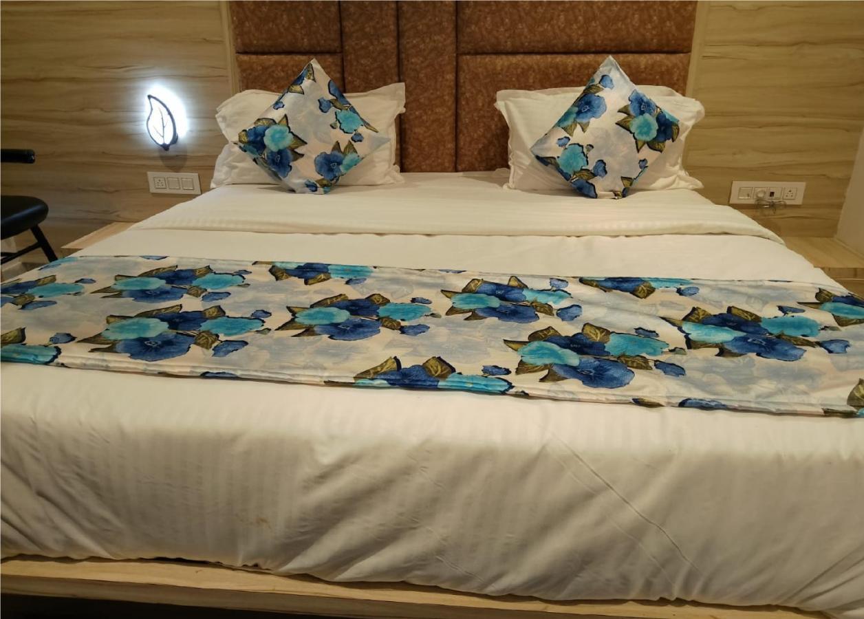 Hotel Lotus 3*