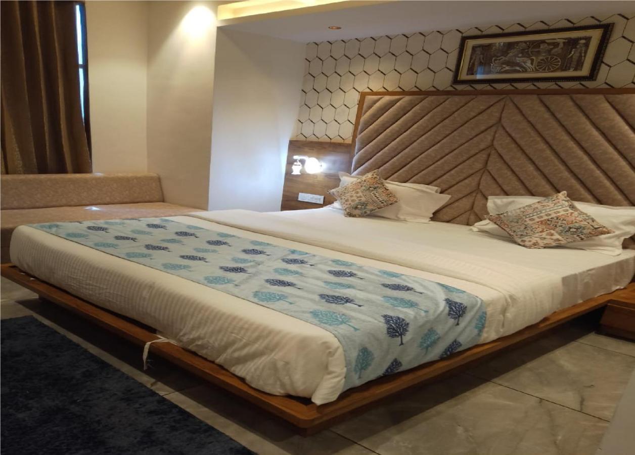 Hotel Lotus