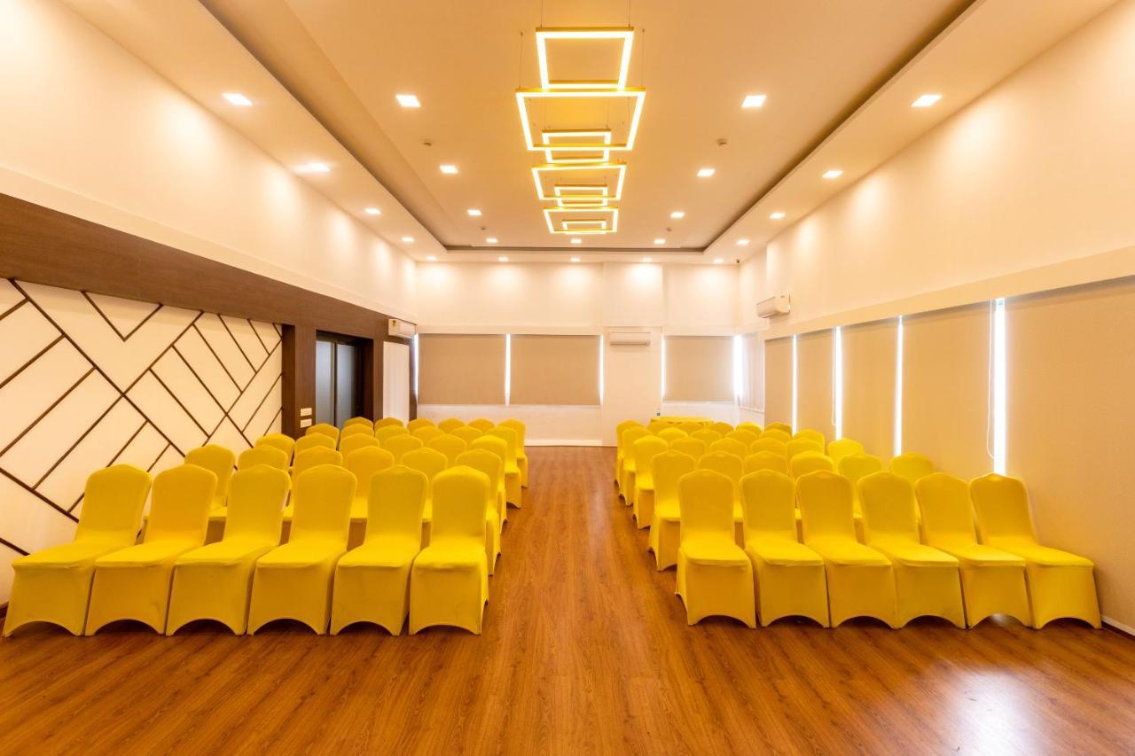 Hotel 3 By Oyo Nami Residency, 4*