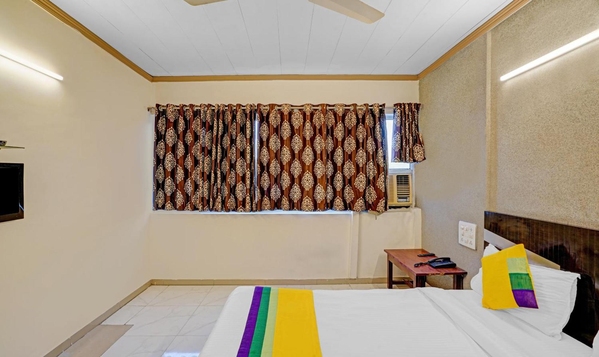 Itsy Aakash,100 Mts From Sardar Patel Stadium 3*