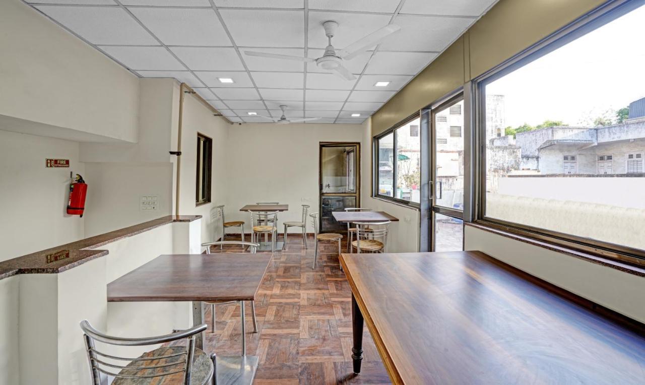 Itsy Aakash,100 Mts From Sardar Patel Stadium Hotel 3*