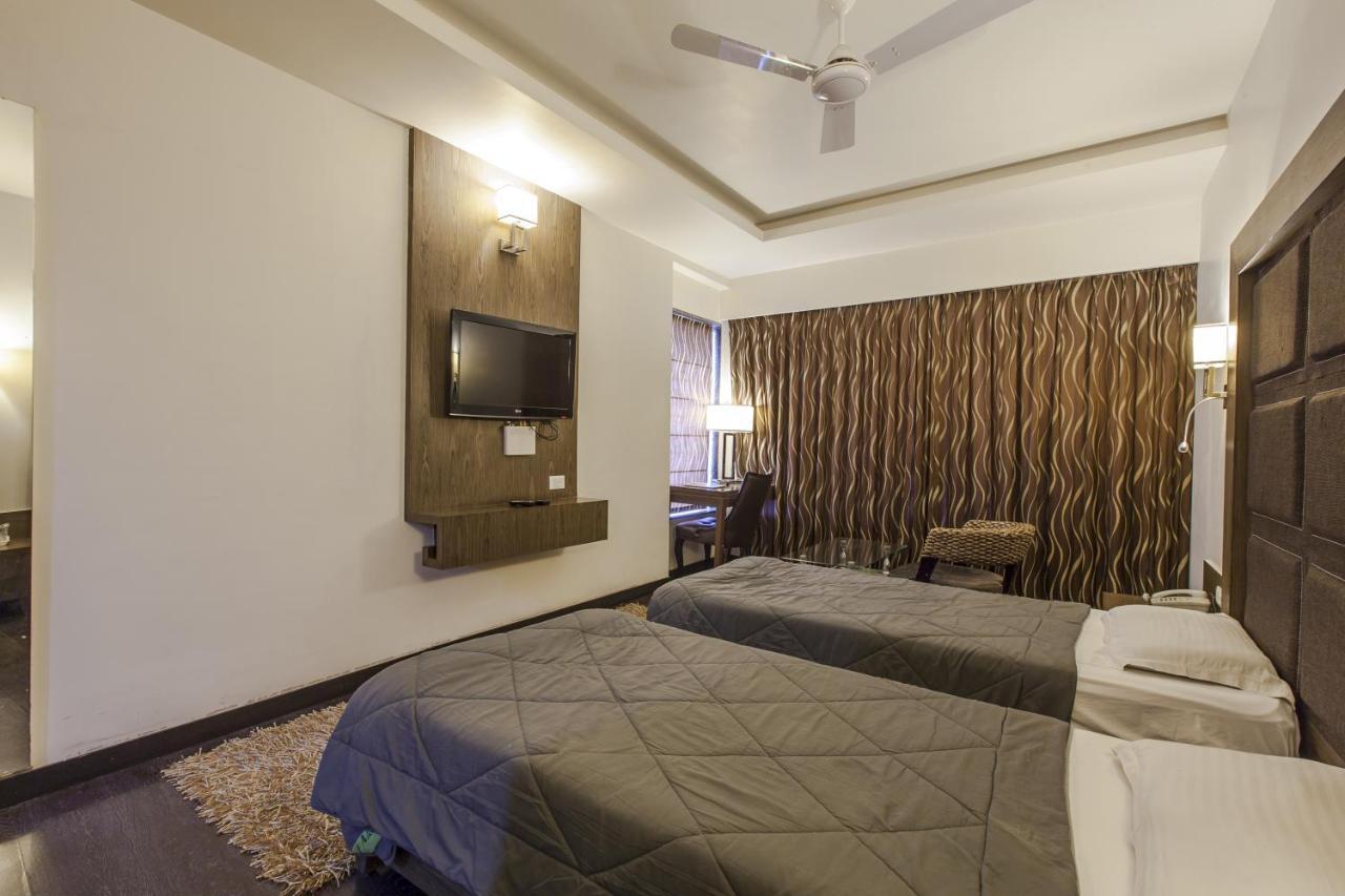 Host 3* Ahmedabad