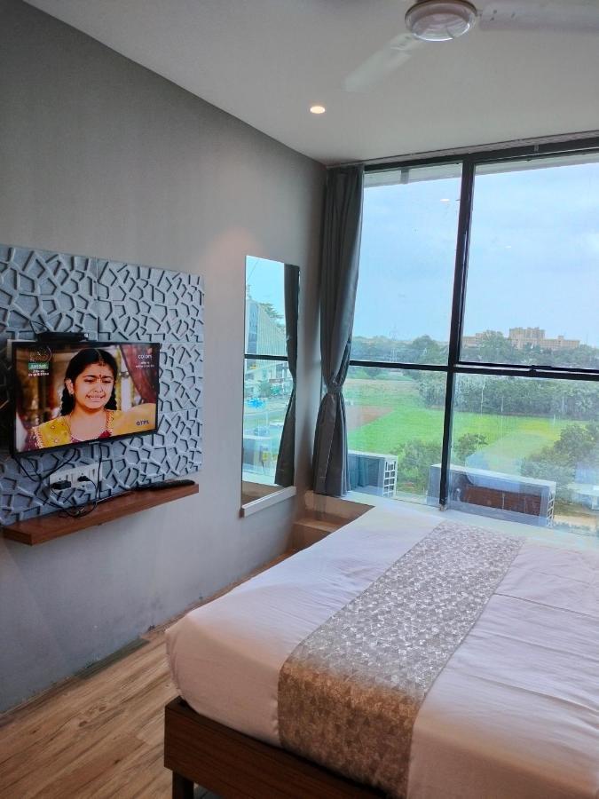 Hotel Kiran 3*