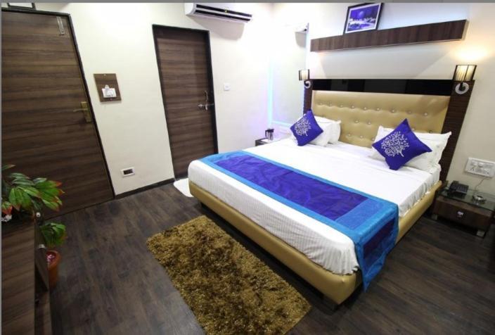 Anjani Hotel Ahmedabad