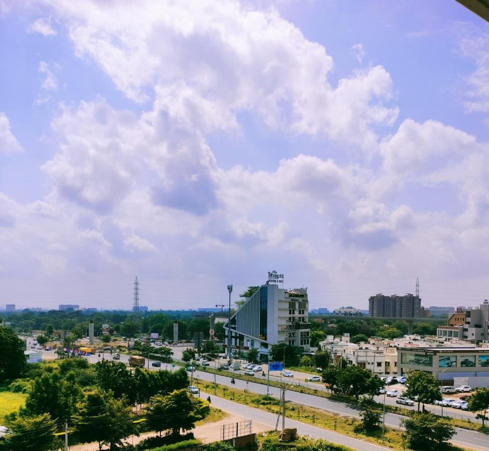 Kiran Hotel 3*