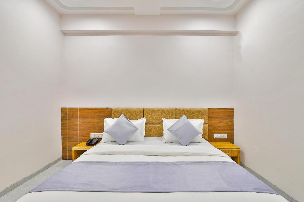 Fabhotel Parkland A Hotel 3*