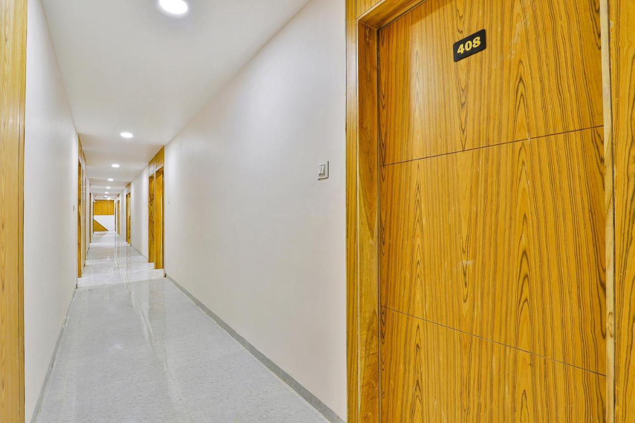 Fabhotel Parkland A Hotel 3*
