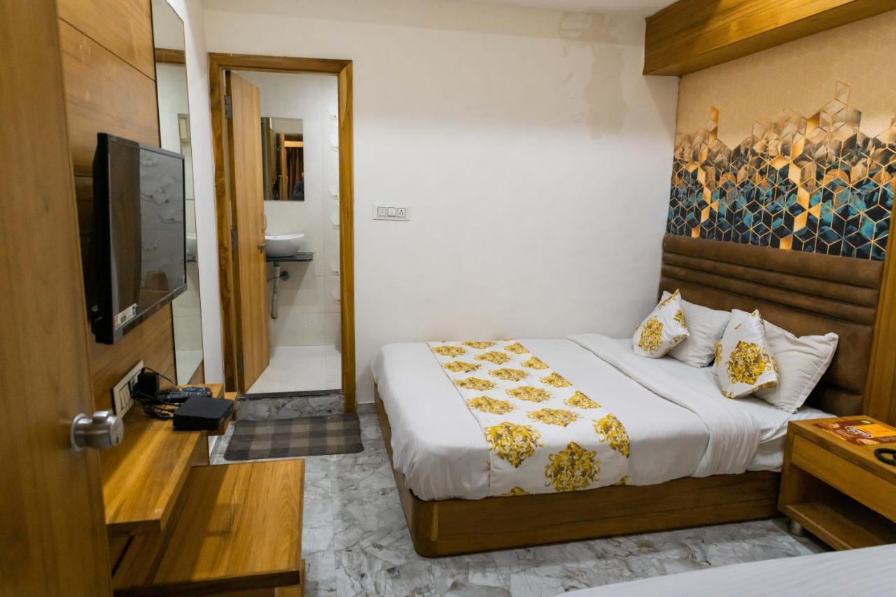 Sai Hotel 2*