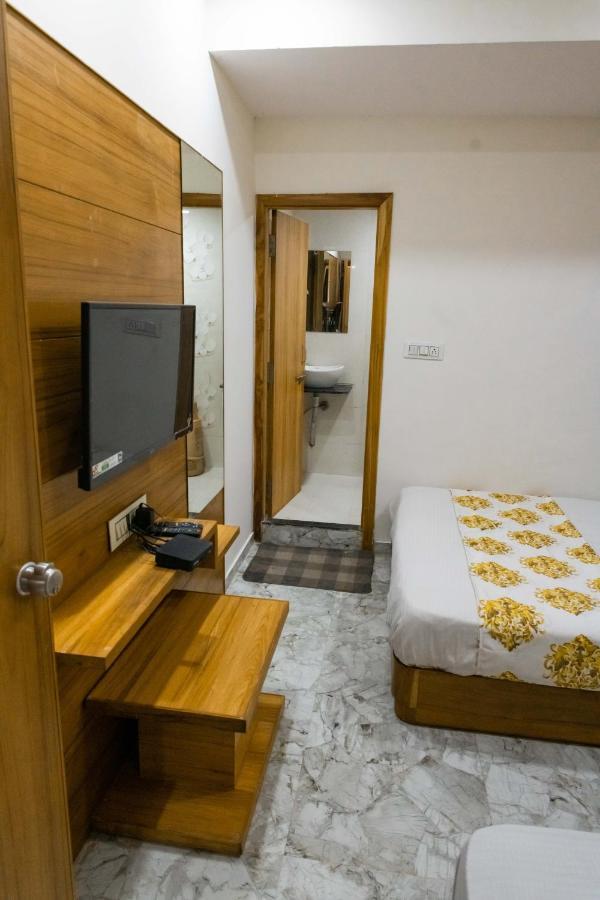 Sai Hotel 2*