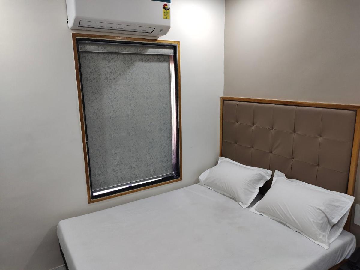 Sunshine Dormitory& Hostel