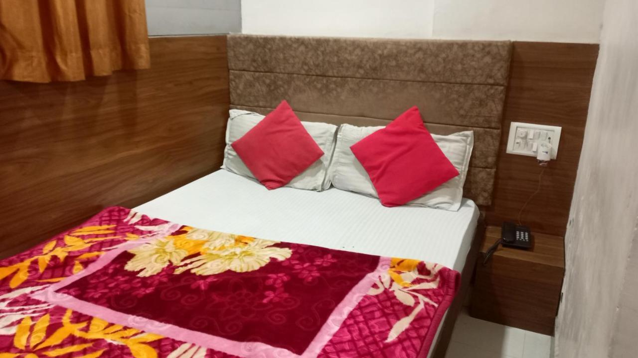 Anjani Bapunagar Hotel