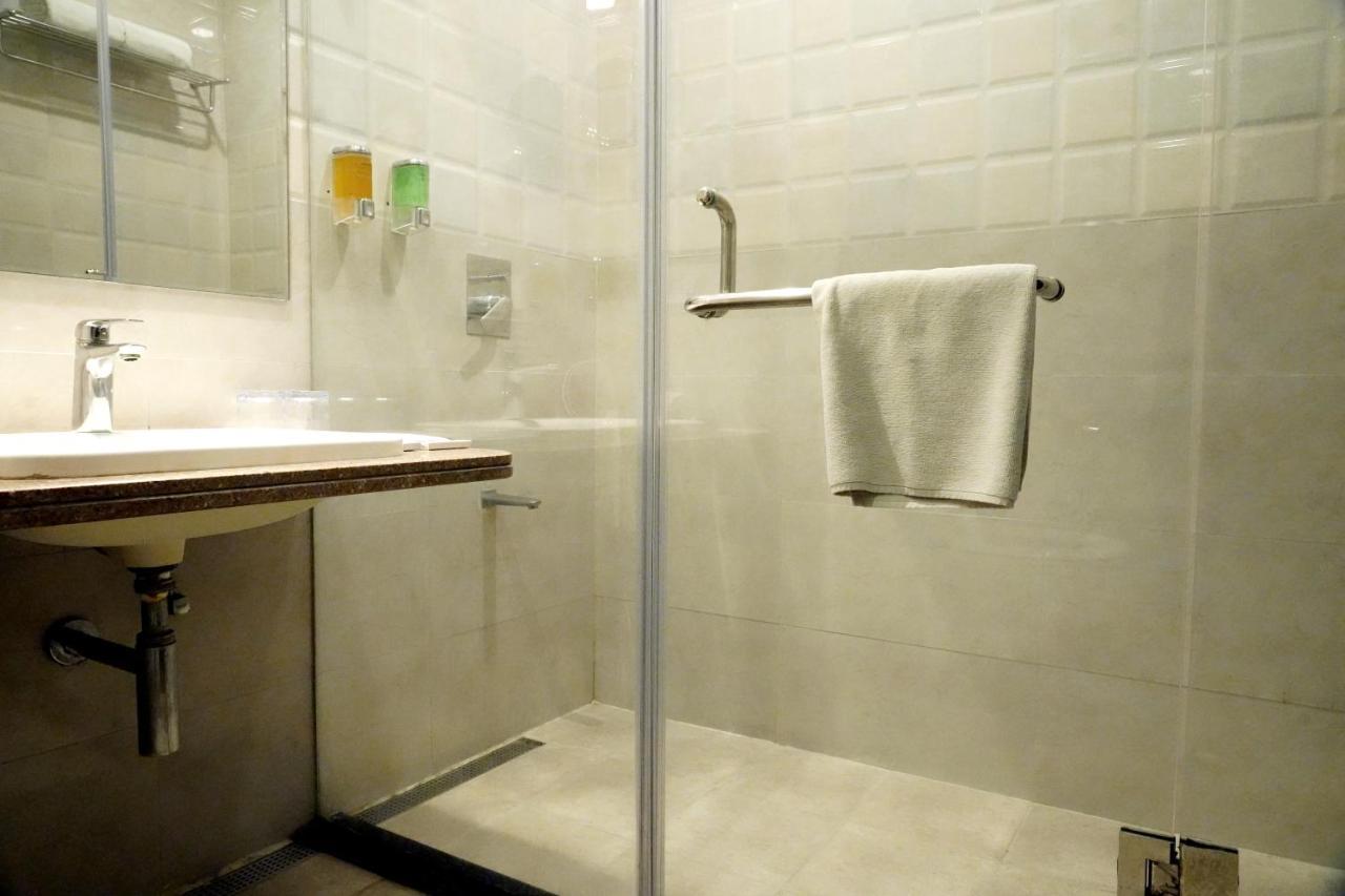 Hotel Regenta Ranip