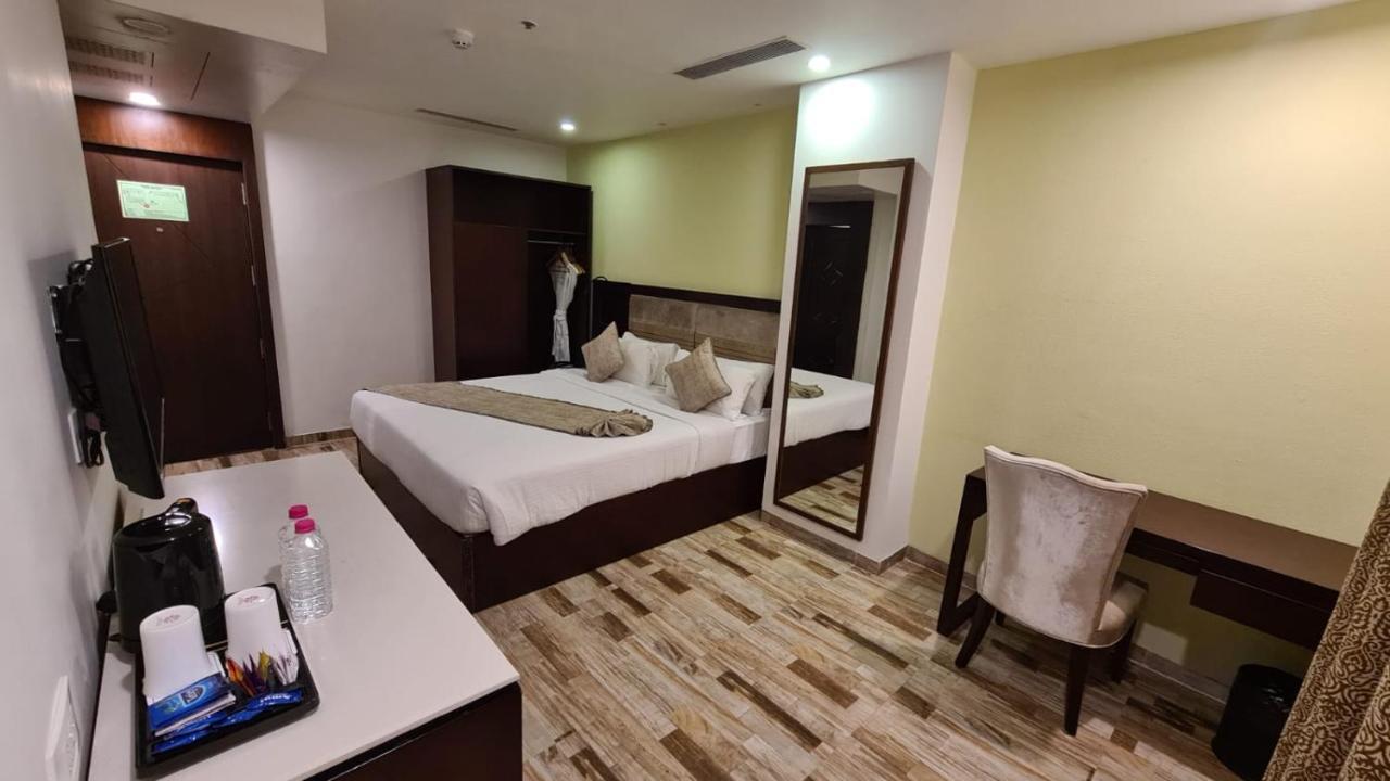 Hotel Regenta Ranip 4*