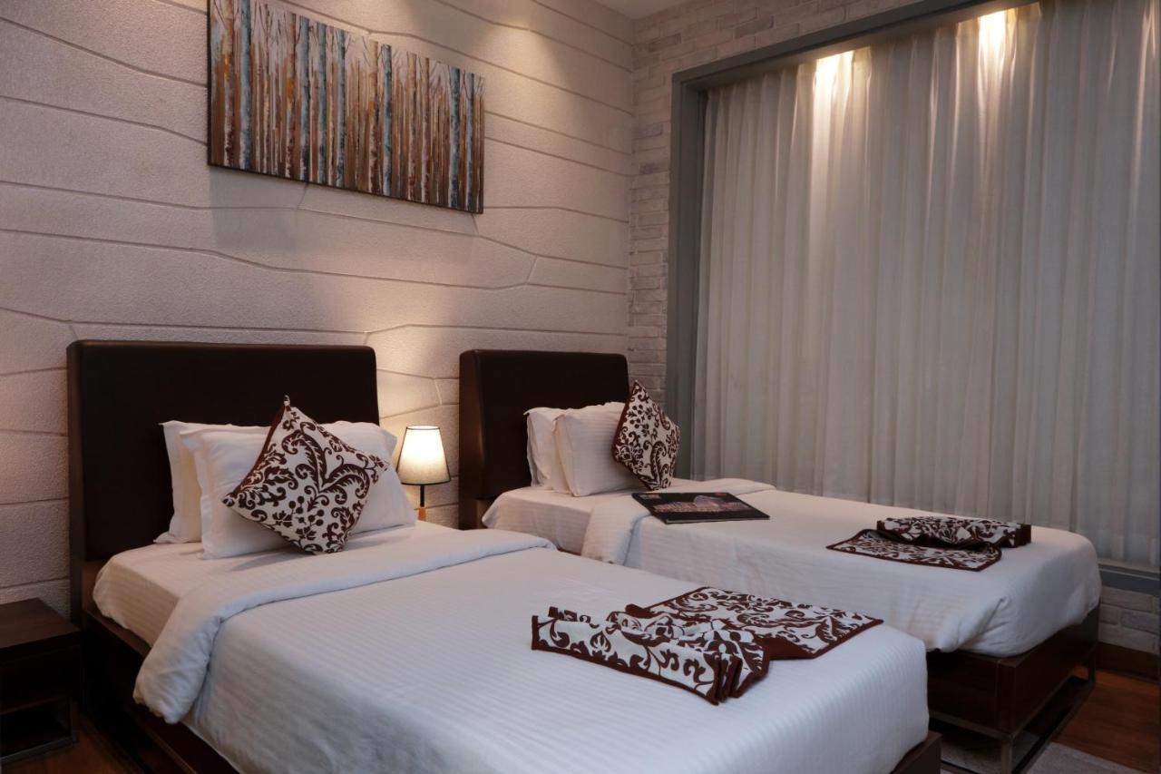 Tribecca Select, Ahmedabad