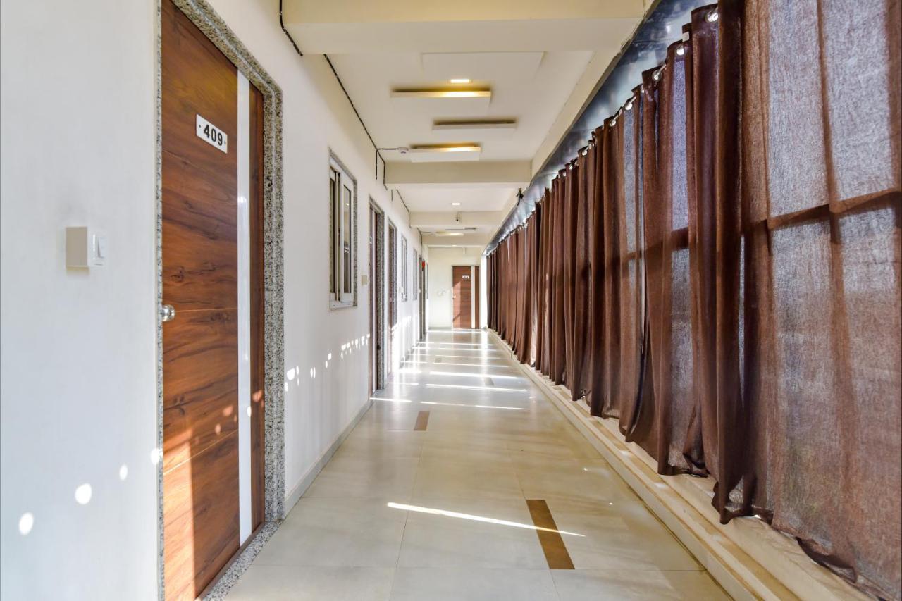 Hotel Fabhotel Tulip Plaza 3*