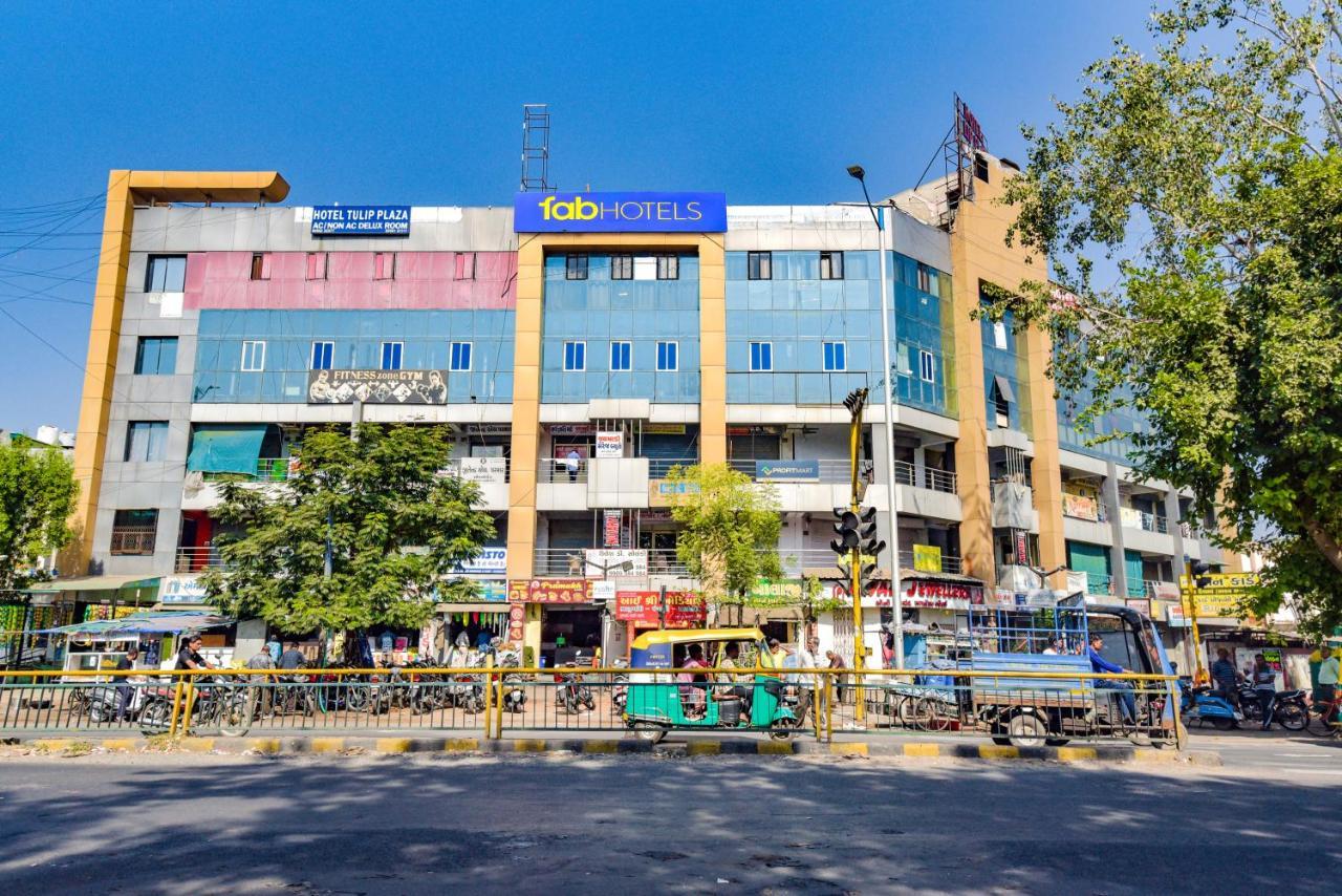 Hotel Fabhotel Tulip Plaza