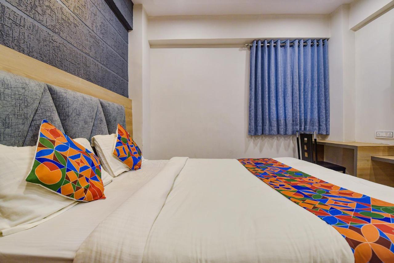 Fabexpress Canada Hotel Ahmedabad
