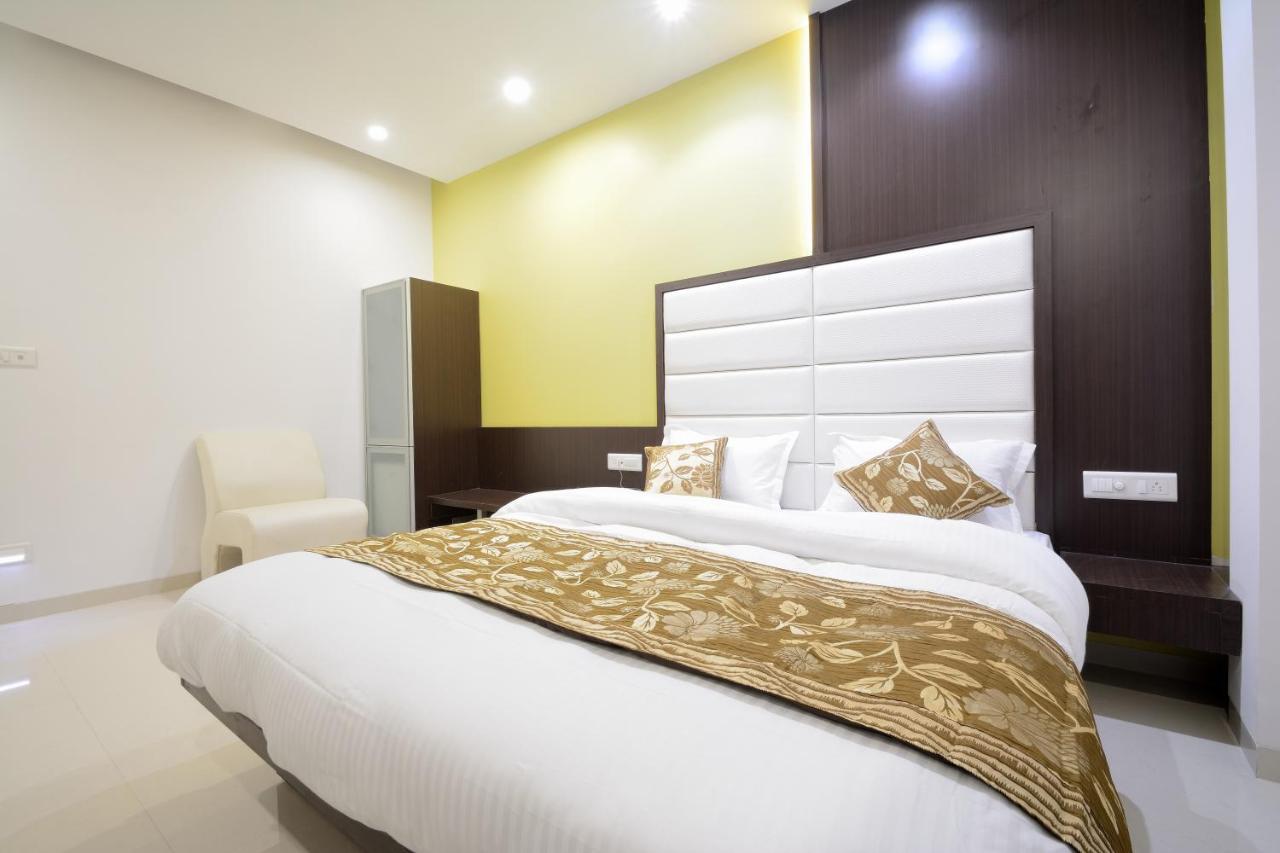 One Up Hotel Ahmedabad