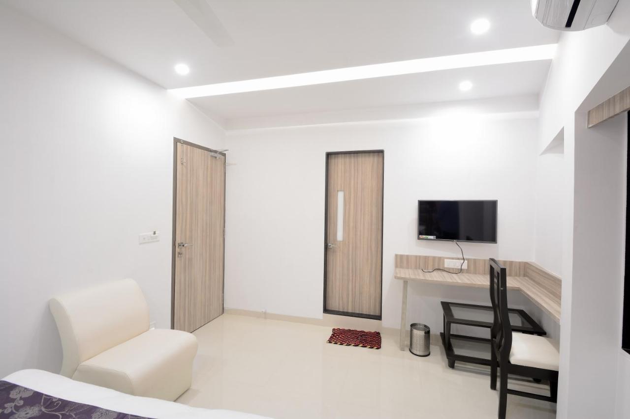 One Up 3* Ahmedabad