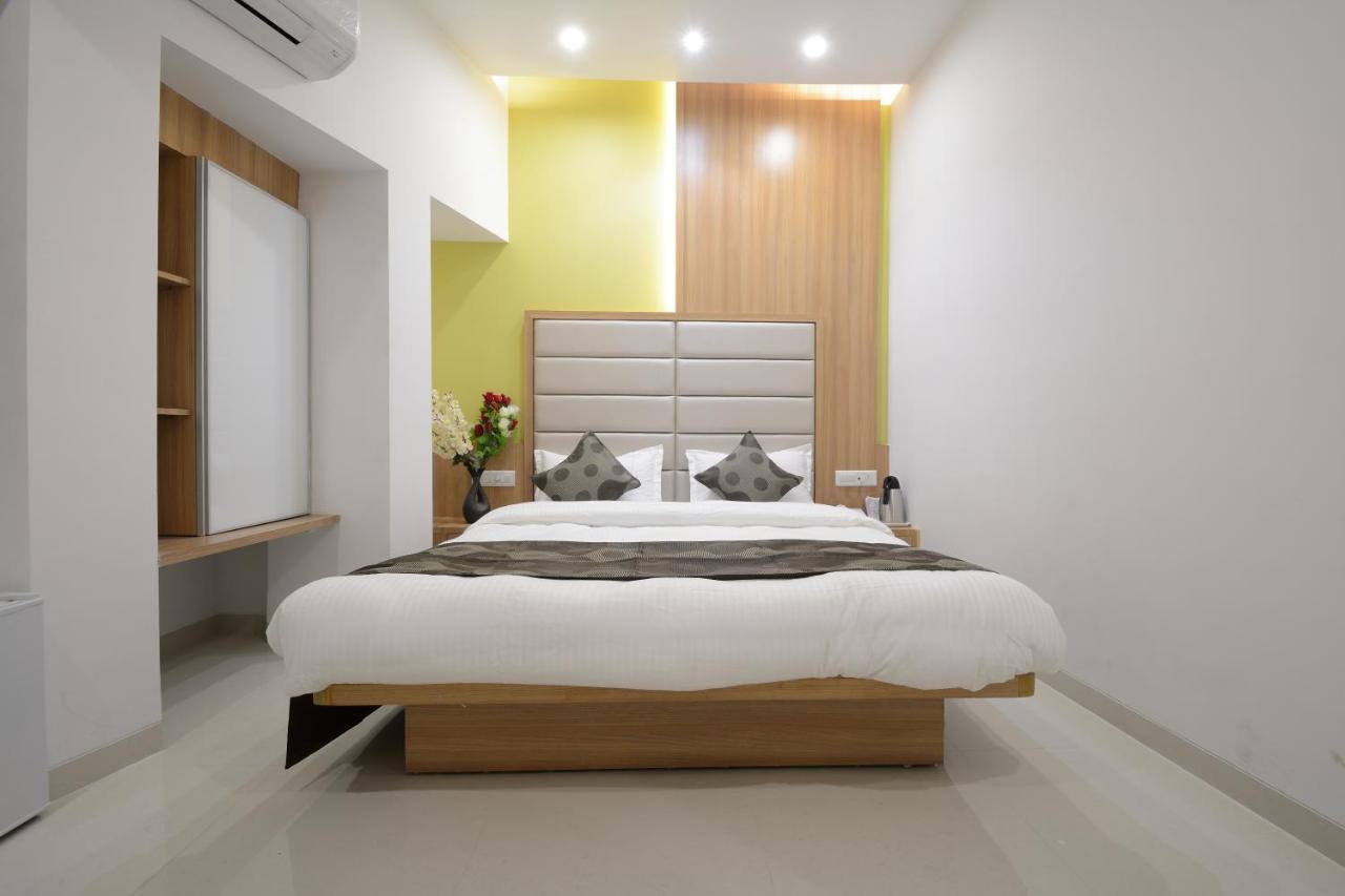 Hotel One Up Ahmedabad
