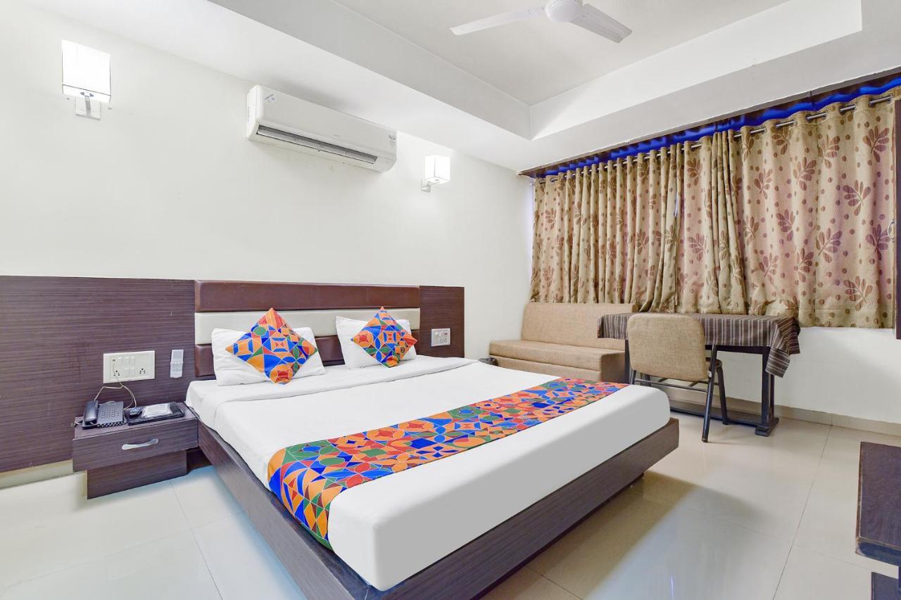 Hotel Fabhotel Skyland Ahmedabad