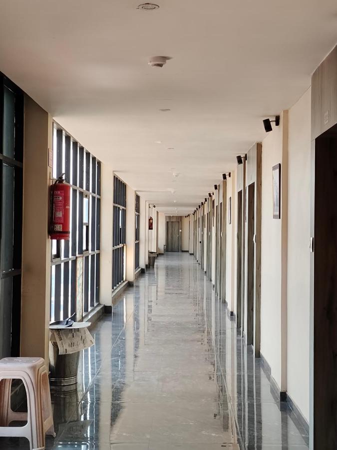 Guest house Palm Residency Ahmedabad