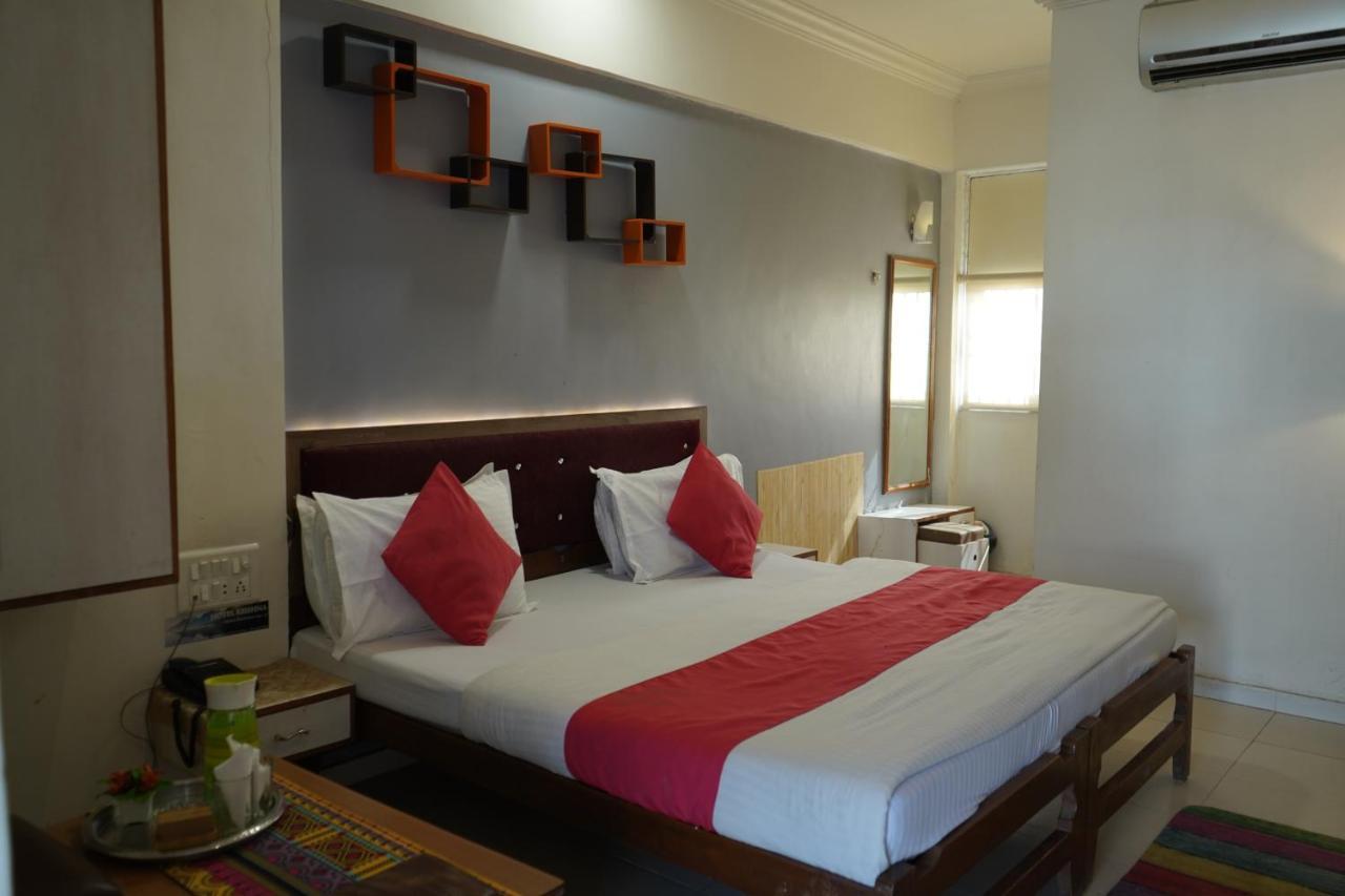 Krishna Love hotel 2*