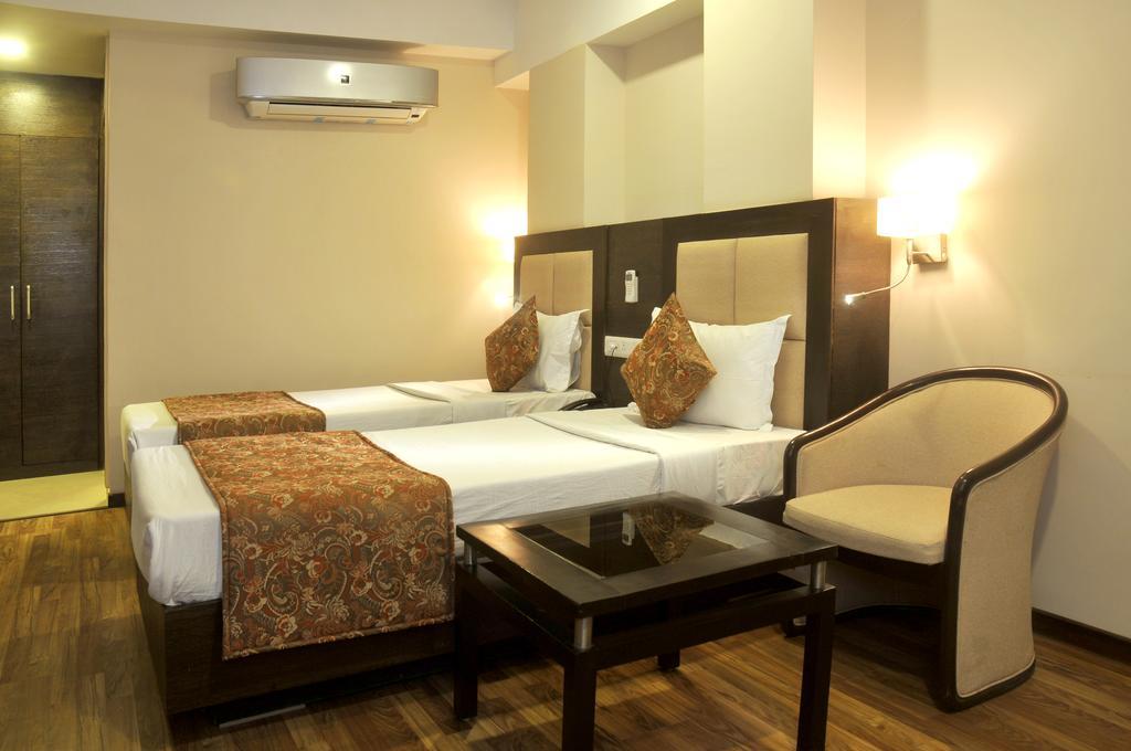 Hotel The Grand Eden