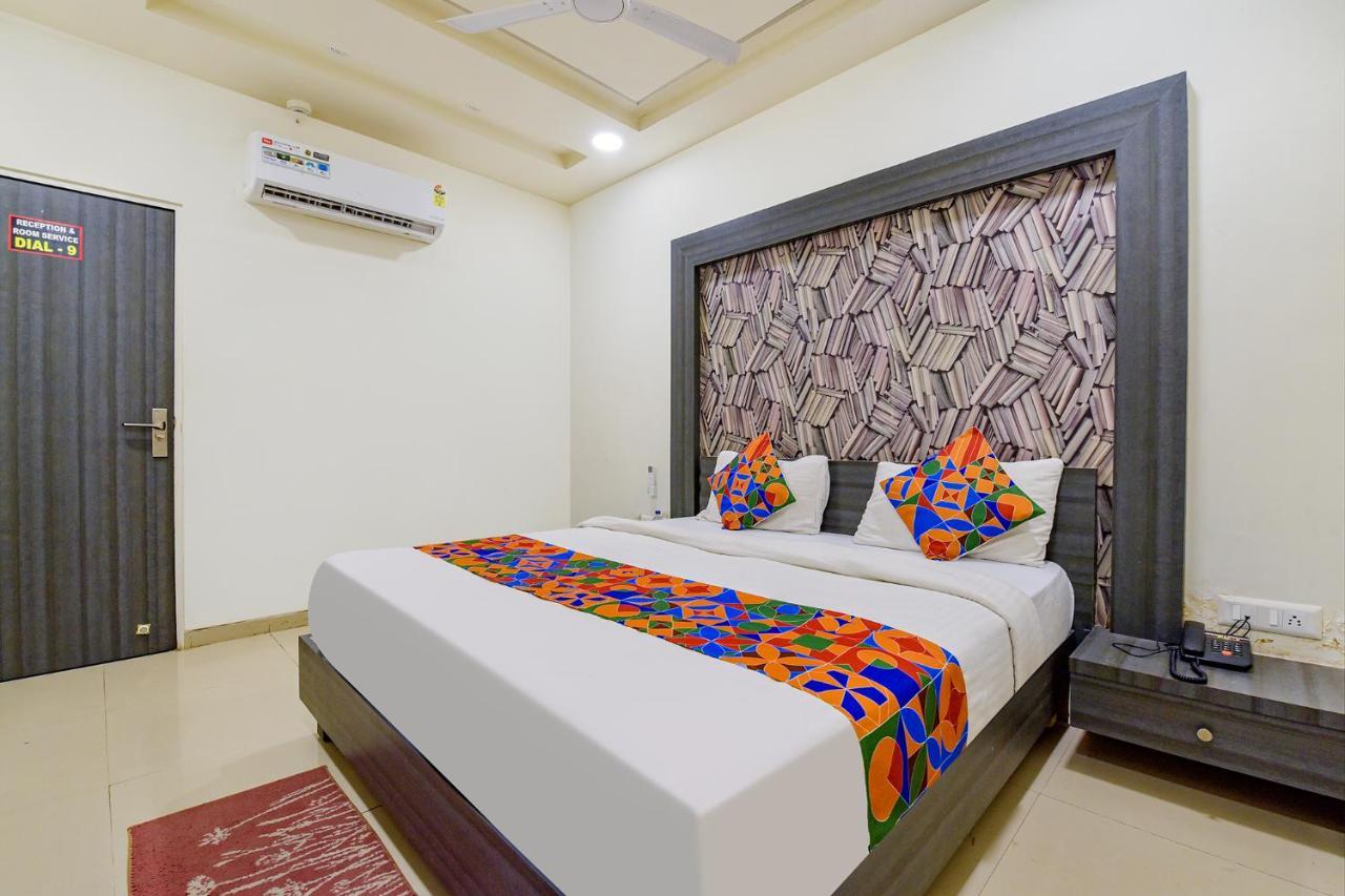 Fabexpress Pearl 3* Ahmedabad