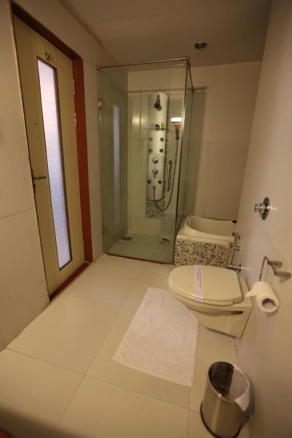 Silvercloud And Banquets Hotel 4*