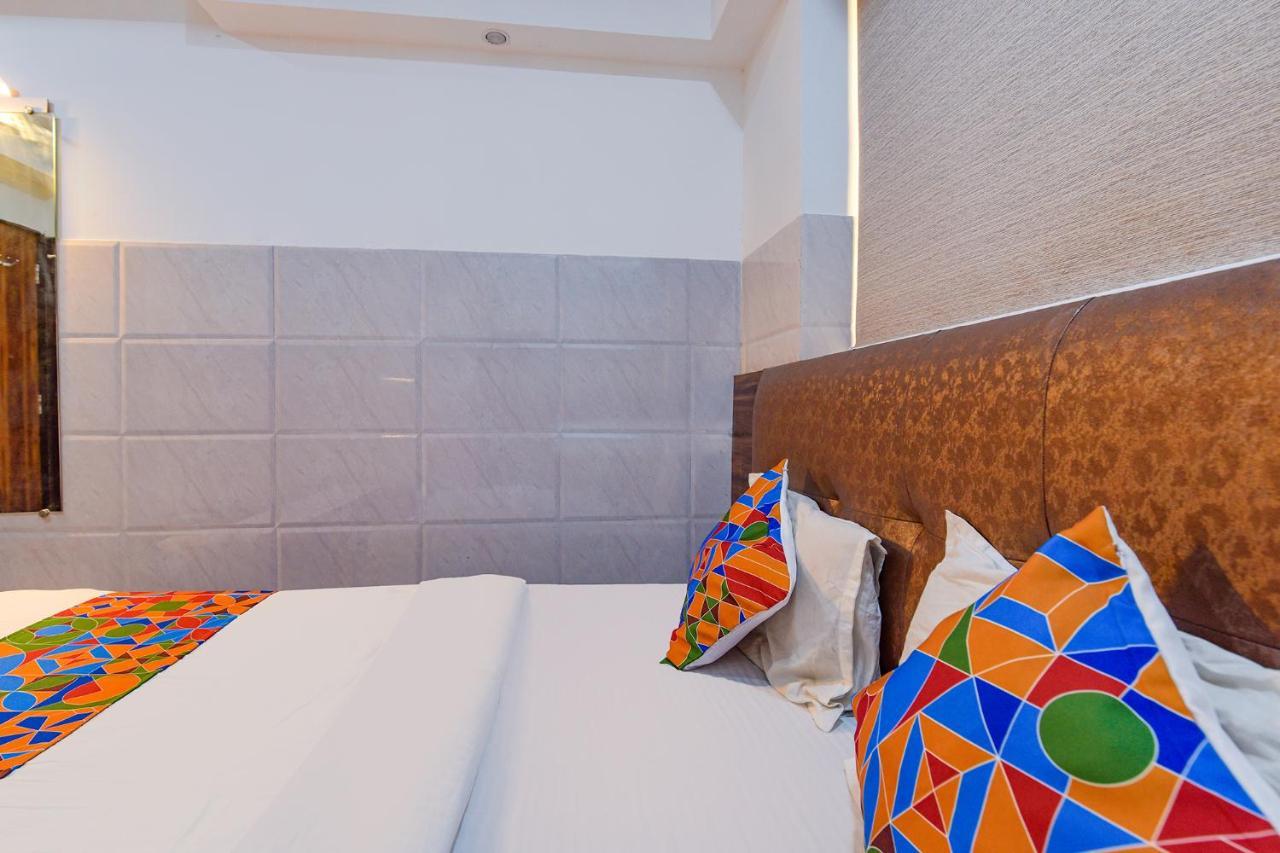 Hotel Fabhotel Acropole Ahmedabad