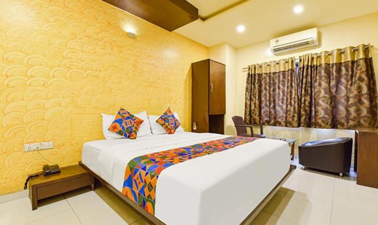Hotel Fabhotel Kalash Residency Ahmedabad