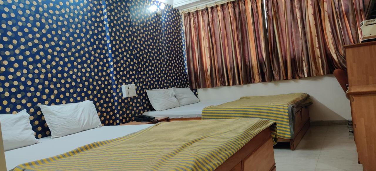 Rajpalace Guest house Ahmedabad