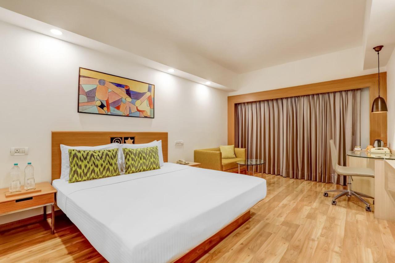 Hotel Lemon Tree Hotel,
