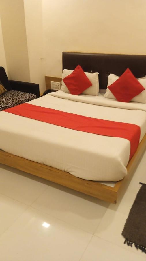 Hotel Maan Palace Ahmedabad