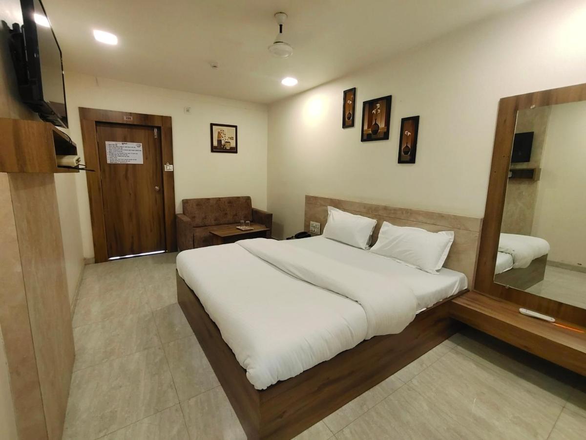 Guest house Palm Residency *