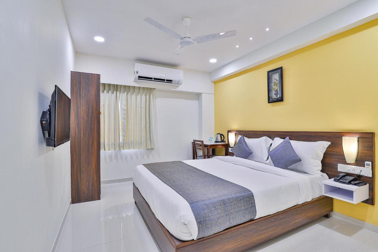 Hotel Leo Ahmedabad