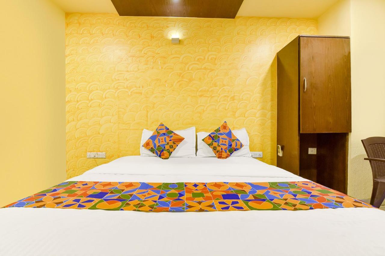 Hotel Fabhotel Kalash Residency 3*