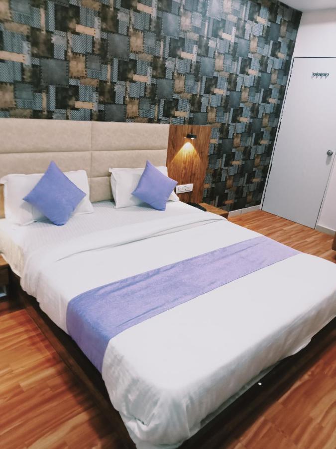 Hotel Avens Ahmedabad
