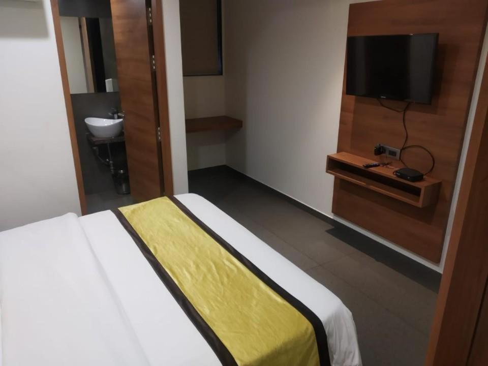 Hotel Avaante Formerly Known As The Orchid Ahmedabad