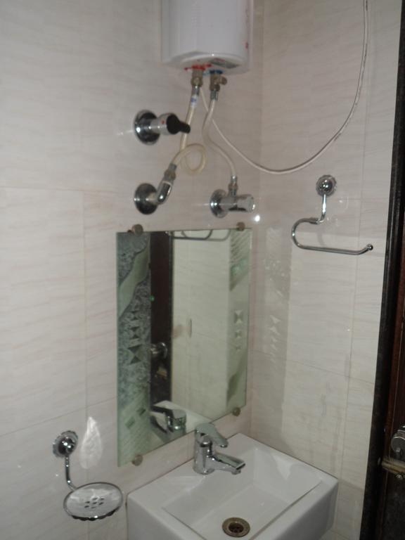 Silver Plaza Hotel 2*