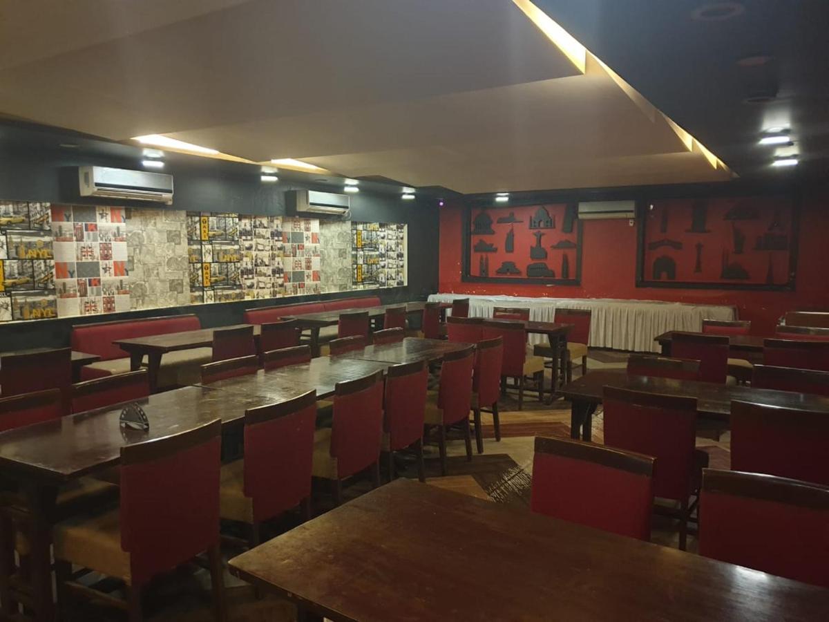 Hotel Arristo And Club Ahmedabad