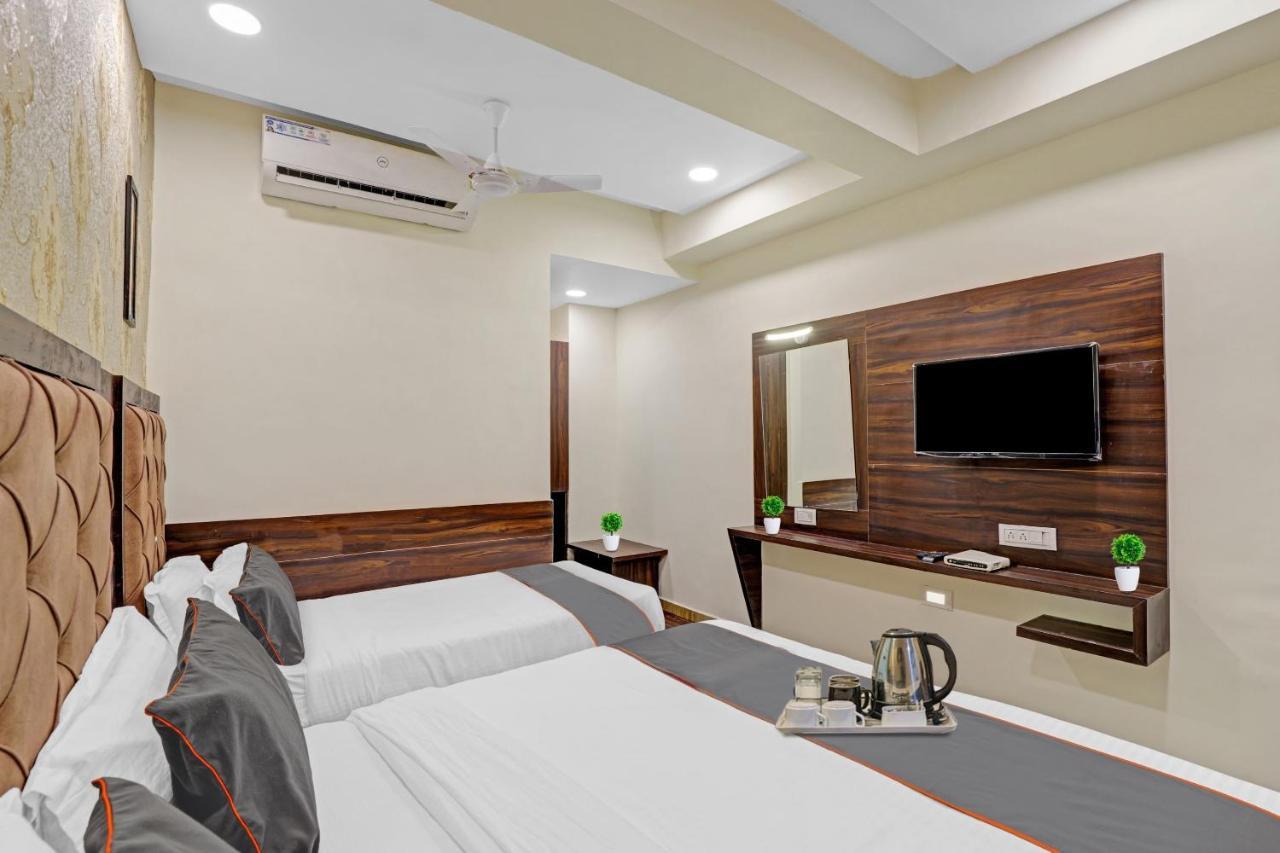 Hotel Collection O 3*