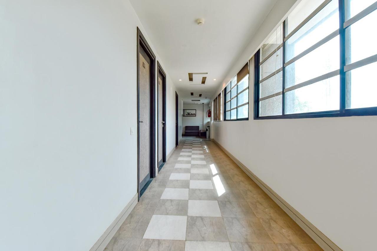 Hotel Fabexpress Anmol Palace 3*