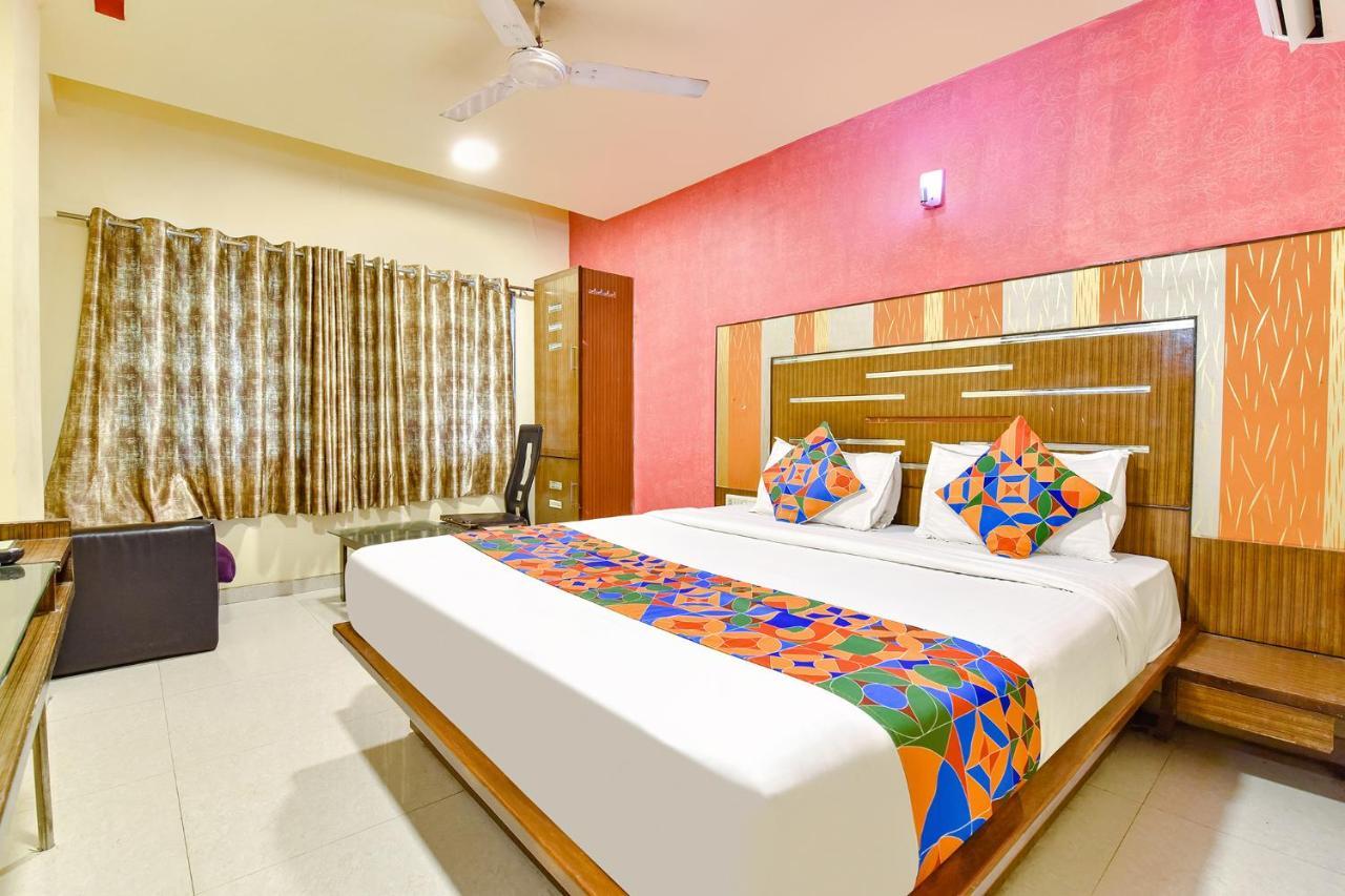Hotel Fabhotel Kadamb 3*